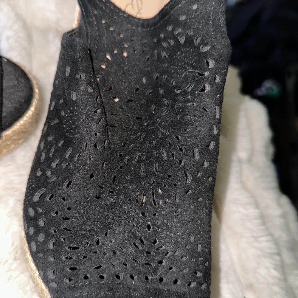 Size 7 never worn, black wedge, adjustable straps shoes